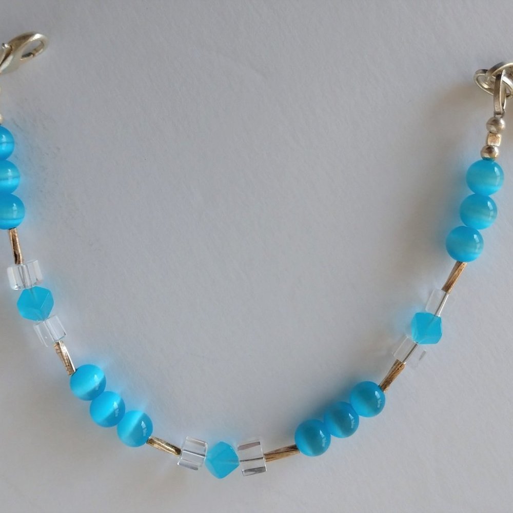 Aqua Blue Beaded Bracelet with Banded Agate Beads Handmade 8 inches - Picture 13 of 16